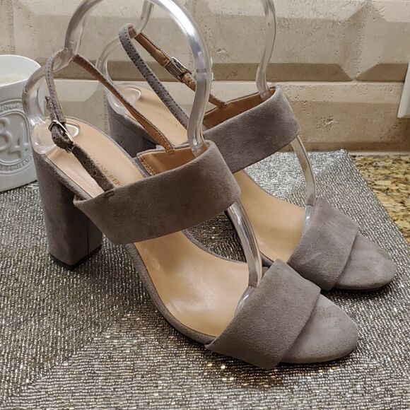 BANANA REPUBLIC Gray Suede Sandals - Size 9 - Picture 1 of 9